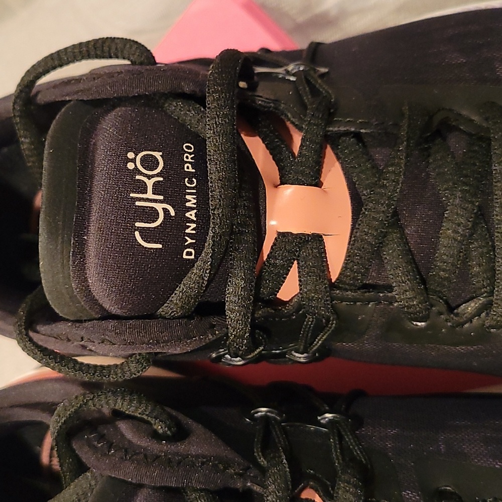 Ryka Dynamic Pro Black Camo Size 6 Women's Sneakers Brand NEW - Picture 2 of 11